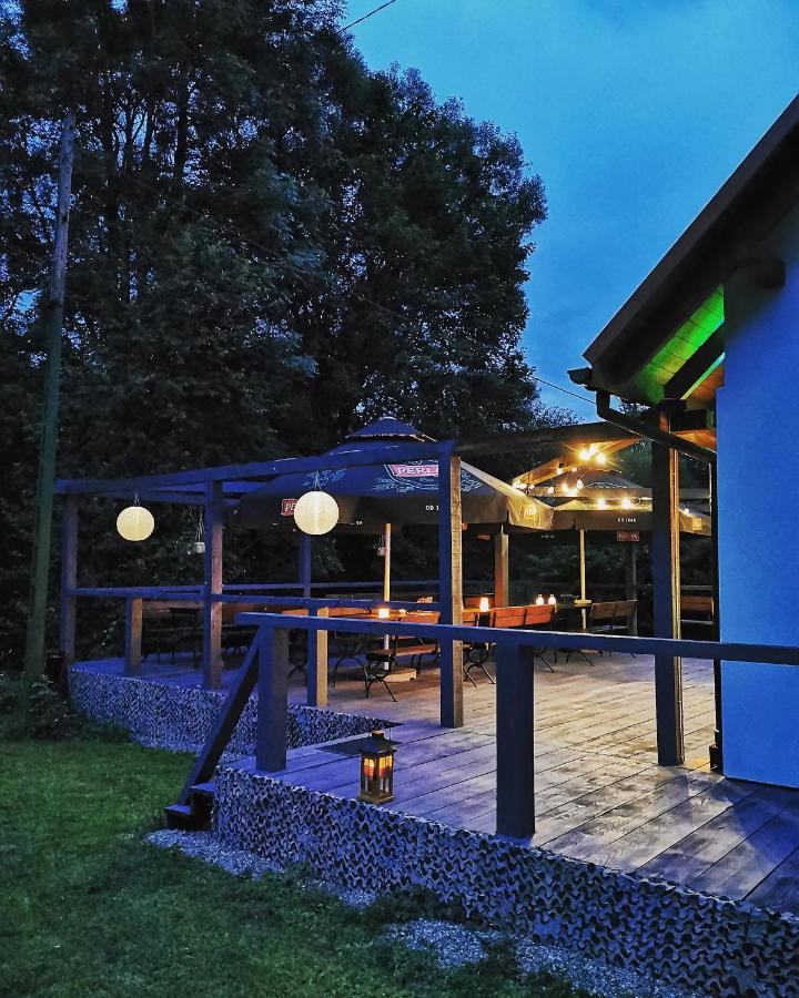 Osrodek Volfcamp Kwaszenina Apartment Arłamów Екстериор снимка