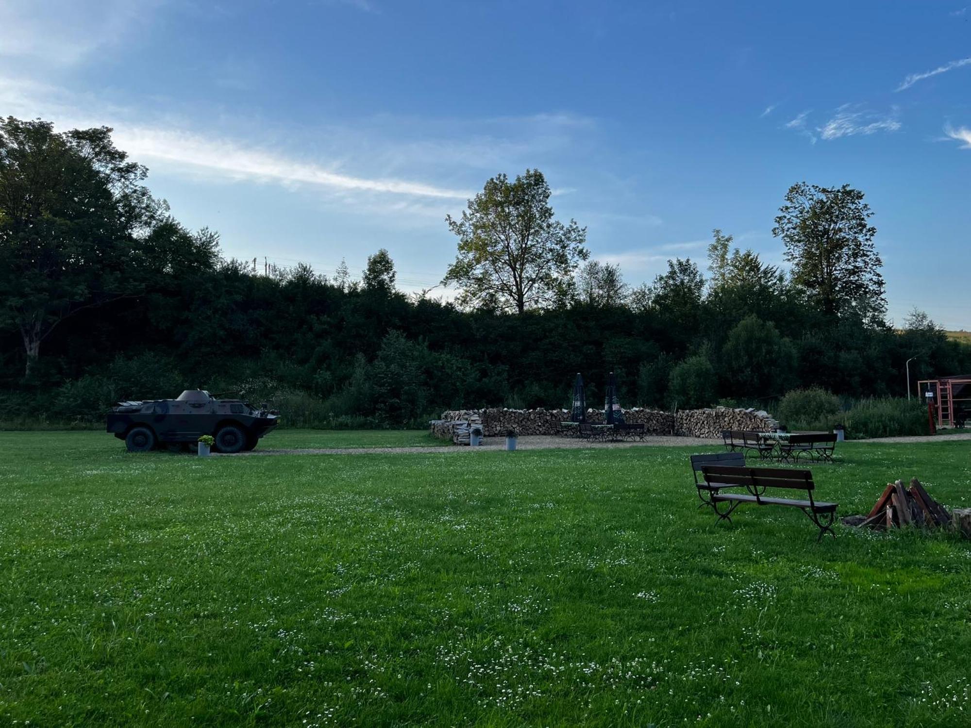 Osrodek Volfcamp Kwaszenina Apartment Arłamów Екстериор снимка